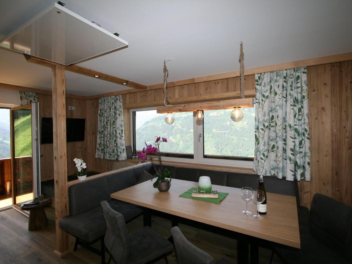 Kröll Apartment